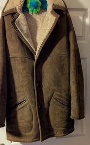 Vintage mans Sheepskin coat size Medium.