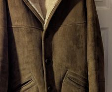 Vintage mans Sheepskin coat size Medium.