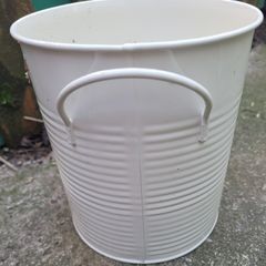 flower pot