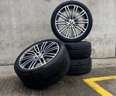 Genuine BMW Style 664M 19" Alloys & Tyres - Like New, Good Year Tyres