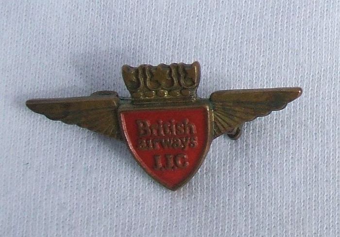 British Airways Junior Jet Club (JJC) - Golden Wings membership badge (1970's)