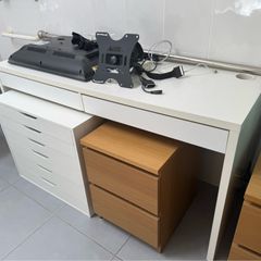 White Desk & Drawers