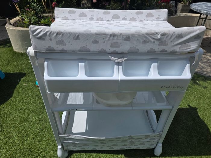 Bellababy Nappy Changing and Bath Unit