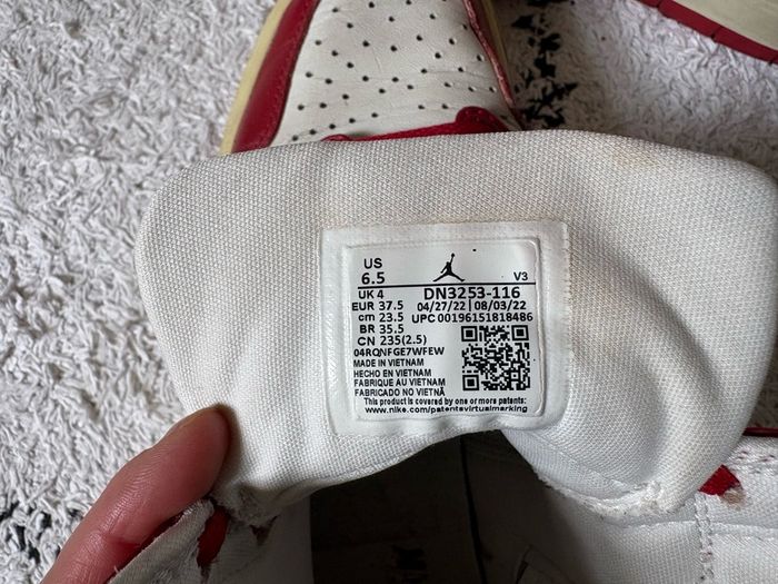 Nike Jordans Womens