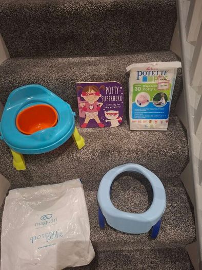 POTETTE Travel Potty & New Liners and Travel Potty
