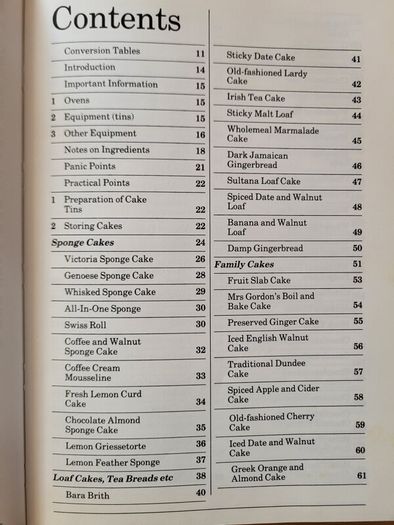 Delia Smith's Book of Cakes
