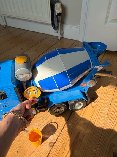 Bruder Man TGA cement mixer toy truck (1:16 scale)