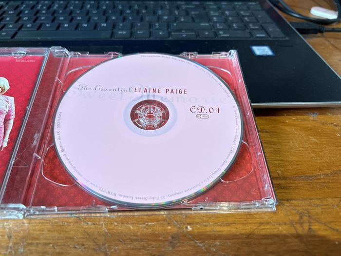 Elaine Paige - The Essential