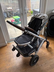 Uppababy Vista V2
