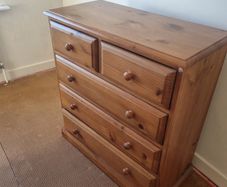 Chest of drawers