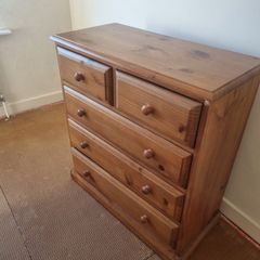 Chest of drawers