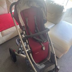 UPPAbaby Vista V2 Travel System - Complete Set + Maxi-Cosi Car Seat