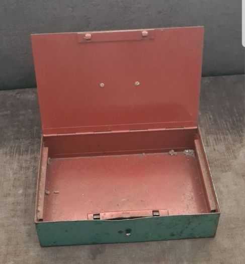 Cash Box