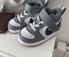 Small children's footwear