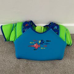 zoggs swim vest age up to years