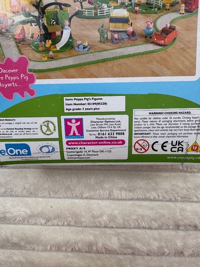 Peppa Pig's Pig 5 collectible figures Please see photos