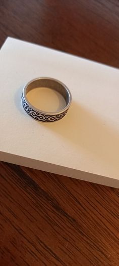 Mens rings