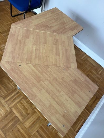corner desk