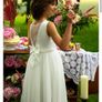Like new tulle Sly communion dress with bow 128 cm Image 2