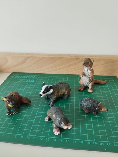 ELC Vintage Farm Animal Playset 20e for the lot