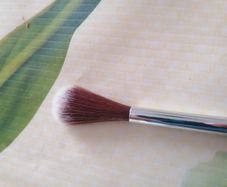 makeup brush