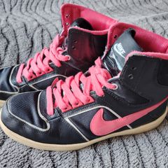 Black Nike Trainers   Size 5