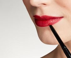 YSL The Lip Styler Base Contour Style Pen in shade 1 Le Rouge - New / Boxed