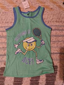 boys vest 5/6 yo