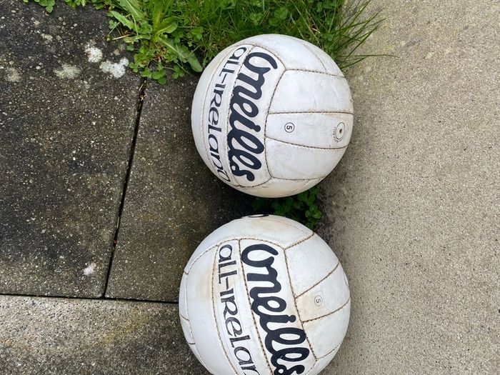 O'Neills Size 5 match Day footballs