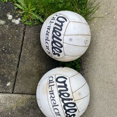 O'Neills Size 5 match Day footballs