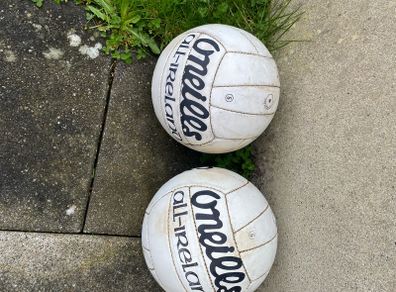 O'Neills Size 5 match Day footballs