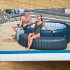 Lay-z-spa surround