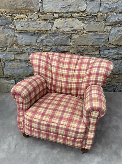 Superb Heavy Traditional Tartan Armchair.