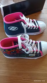 Heelys size UK 3