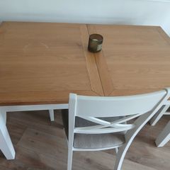 Extendible  table