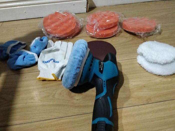 car polishing