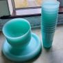 Picnic plates, bowls and beakers Image 2