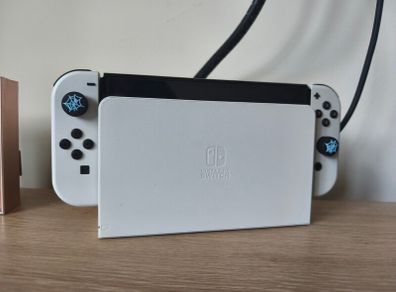 Nintendo Switch OLED + Zelda BOTW