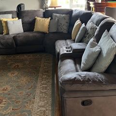 Corner sofa 6 seater 3 reclining  sofas all in per