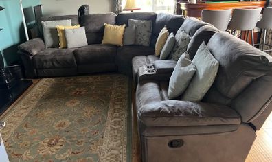 Corner sofa 6 seater 3 reclining  sofas all in per