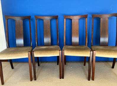 4 Dining room chairs