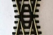 Peco Small Diamond Crossover - ST250