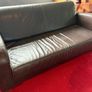 3 seater leather couch Image 2