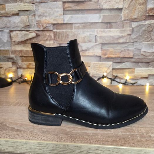 Black Women's Ankle Boots Gold Chain On The Side Gold Studs On The Edge Elastic On The Side, size 39