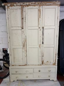 wardrobe