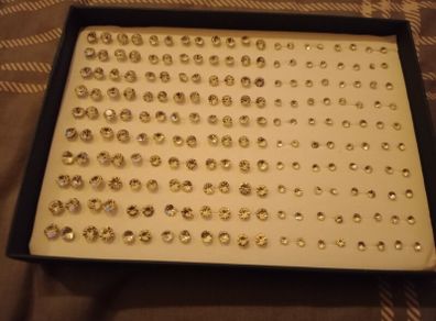 Ear Rings 100 Pairs in Display Box