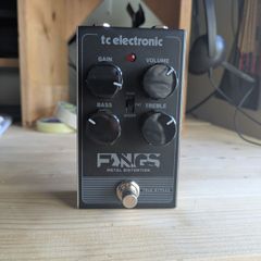 Fangs Metal Distortion TC Electronic