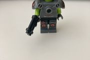 lego alien avenger mini figure series 9