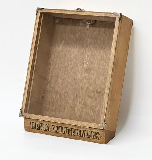 Henri Wintermans cigar display case