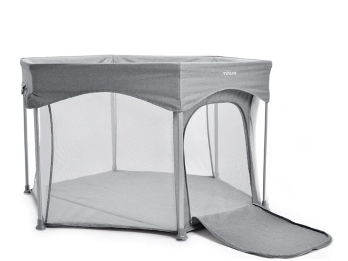 miniuno Hexipen Folding Playpen and carry bag